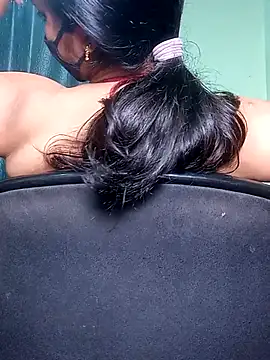 shrutee12's Live XXX Chat