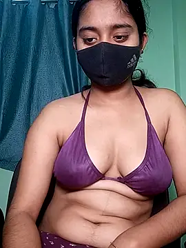 shrutee12's Live XXX Chat