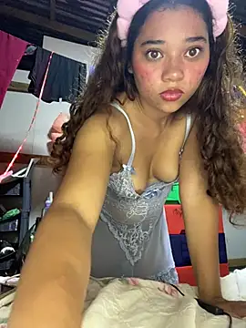 Chat +18 de Rico02j ao vivo