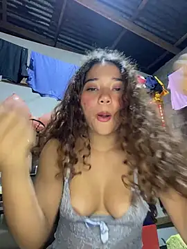 Rico02j Chat XXX in diretta