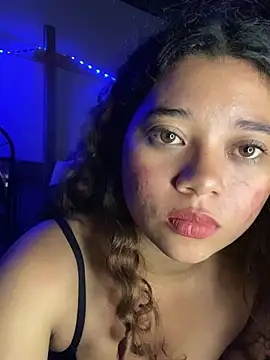 Chat +18 de Rico02j ao vivo