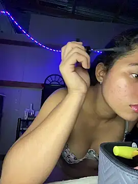 Rico02j's Live XXX Chat