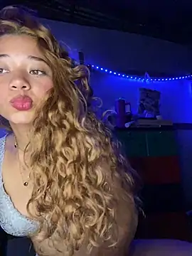 Rico02j's Live XXX Chat