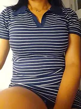 _MissCarla23_ Chat XXX in diretta