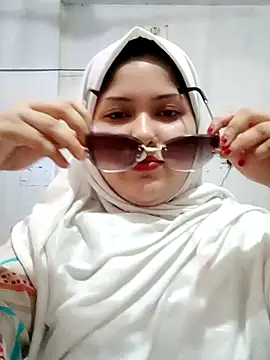 Nusrat-N Adlı Modelin Web Kamerası Şovu