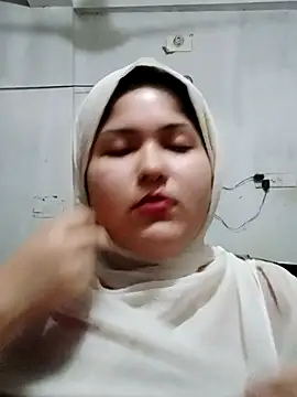 Nusrat-N Show in webcam