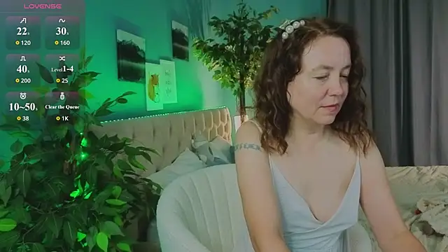 Kira_Adler's Webcam Show