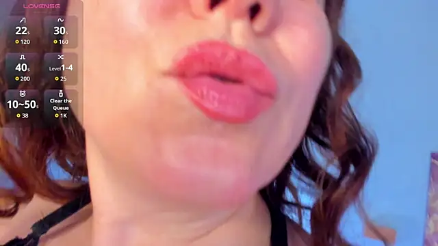 Kira_Adler's Live XXX Chat