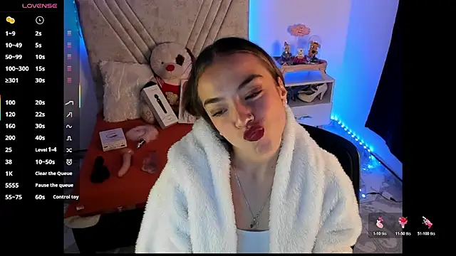 Chat +18 de Mia_Victoria22 ao vivo