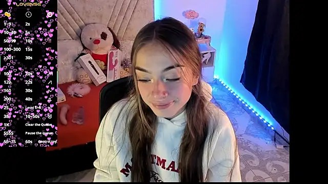 Mia_Victoria22: онлайн-секс-чат
