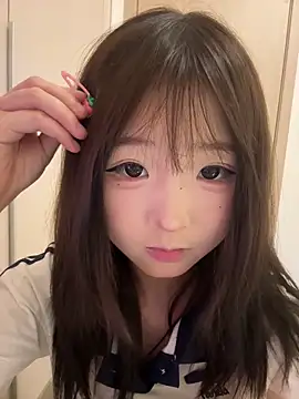 lelebaybay888 在線直播表演