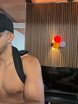 MarcoStriker webkamerás műsora