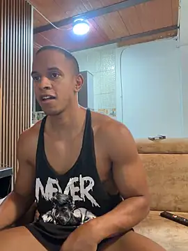 MarcoStriker Show in webcam