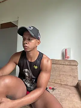 Show modela MarcoStriker na web-kameri