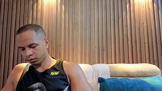 MarcoStriker Pertunjukan Webcam