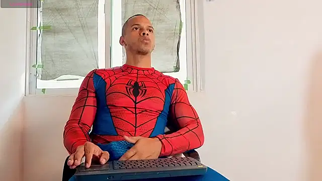 MarcoStriker Adlı Modelin Web Kamerası Şovu