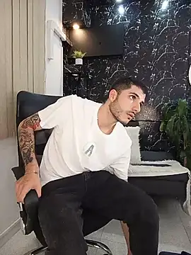 Rafael_Mendezz's Webcam Show