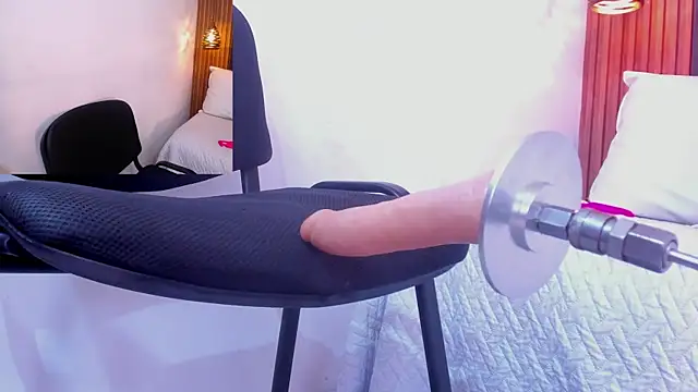 Hisoka_011 Webcam-Show