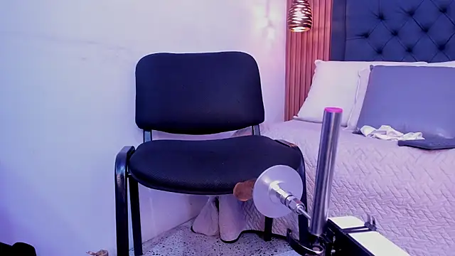 Hisoka_011 webcam show