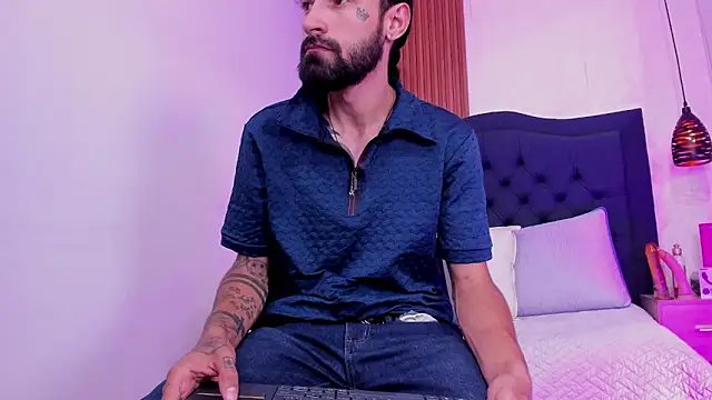 Hisoka_011's Live XXX Chat