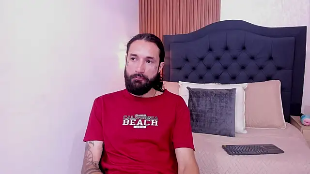 Hisoka_011 Adlı Modelin Web Kamerası Şovu