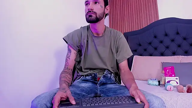 Hisoka_011's Webcam Show