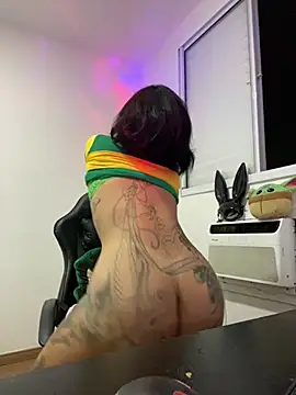 Show de kahpoliver na webcam