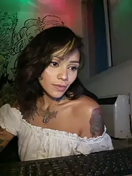 Show de kahpoliver na webcam