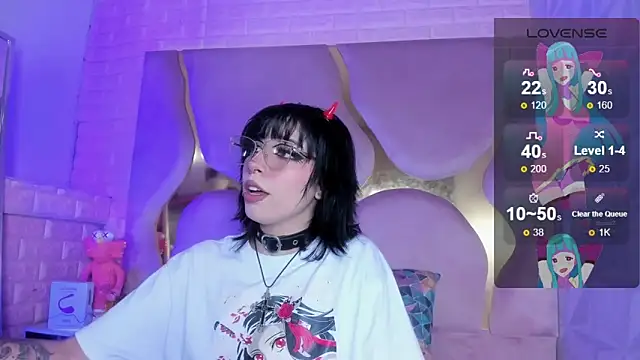 NaniiSisy's Webcam Show