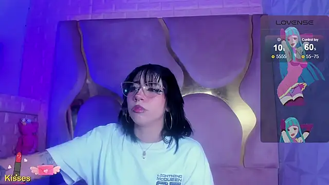 NaniiSisy Webcam Show