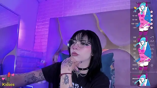 NaniiSisy – live chatrum