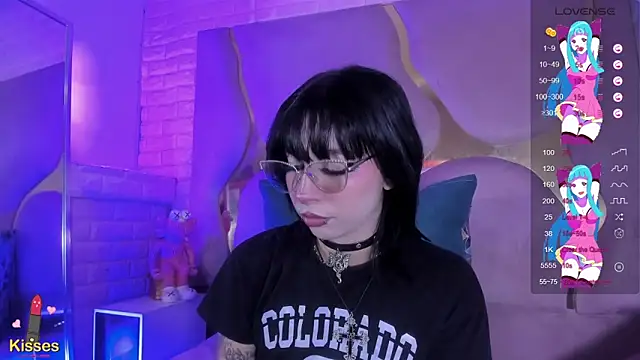 NaniiSisy Adlı Modelin Canlı Sohbet Odası