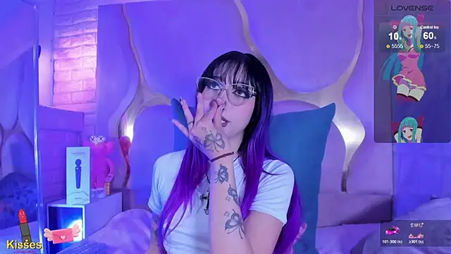 Chat +18 de NaniiSisy ao vivo