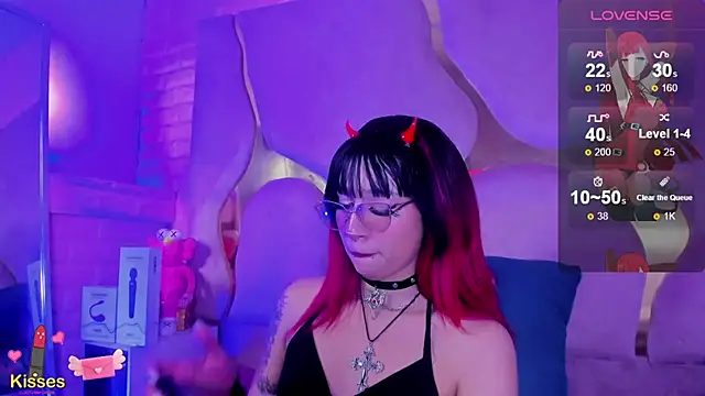 NaniiSisy's Webcam Show
