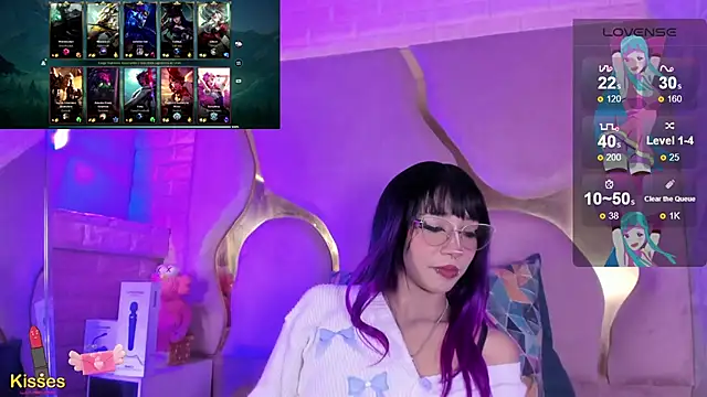 NaniiSisy Show in webcam