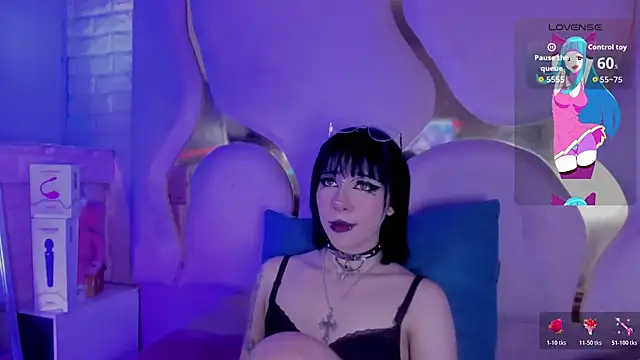 Pokazy przed kamerką – Niina_sssy