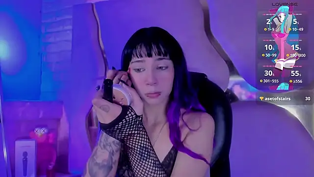 הופעת וובקאם של Niina_sssy