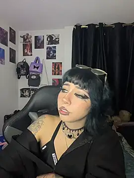 Niina_sssy Show in webcam