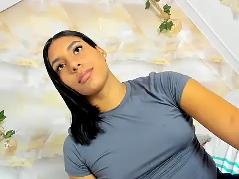 Show modela sasha_smith18 na web-kameri