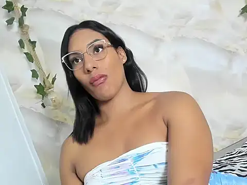 Show modela sasha_smith18 na web-kameri