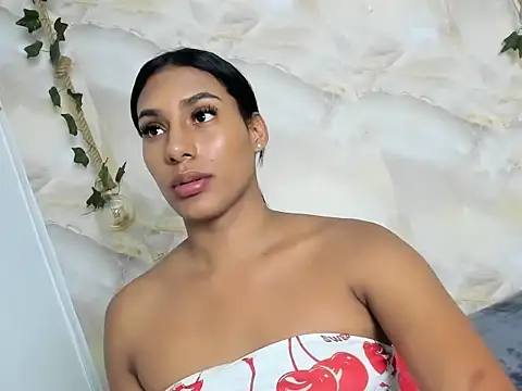 Pokazy przed kamerką – sasha_smith18