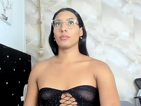 sasha_smith18 Webcam Show
