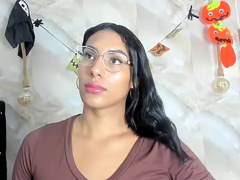 sasha_smith18 Adlı Modelin Web Kamerası Şovu
