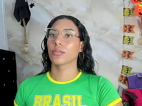 sasha_smith18のライブXXXチャット