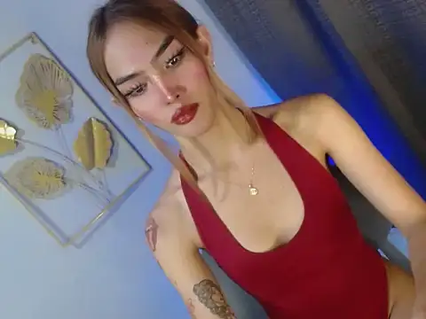 Show modela sweetfuckerbella na web-kameri