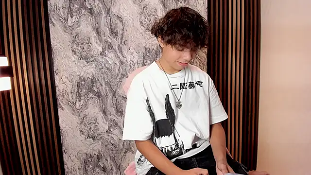Chat XXX en directo de Honeymoon_sariel