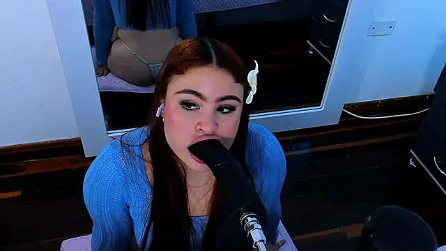 AdeleJhones Webcam Show