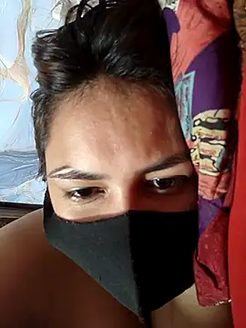 sanu_07 Adlı Modelin Canlı XXX Sohbeti