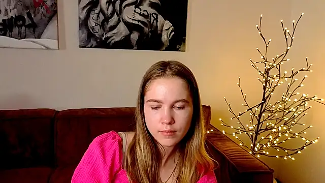 LoveXLexi Adlı Modelin Canlı XXX Sohbeti