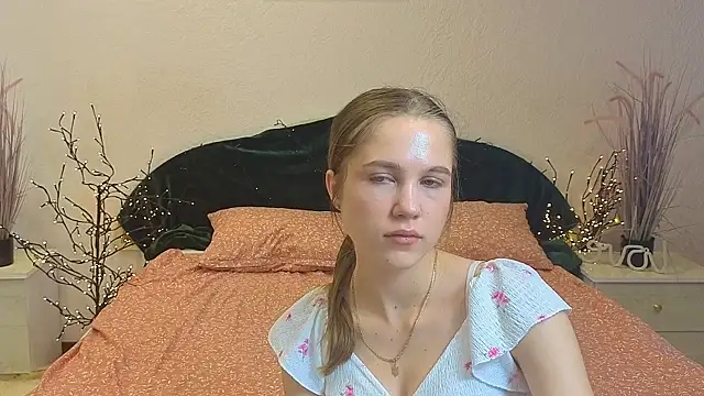 LoveXLexi Adlı Modelin Canlı XXX Sohbeti